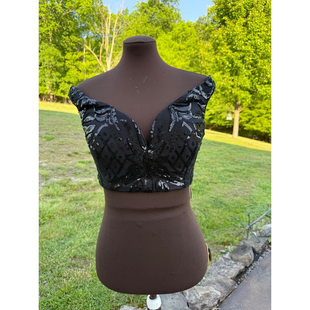 NWT Windsor Black Sequin Off Shoulder Crop Top V-Neck Formal Medium event